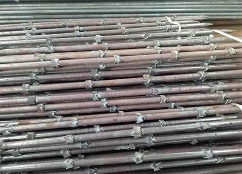 苍梧隧道钢花管